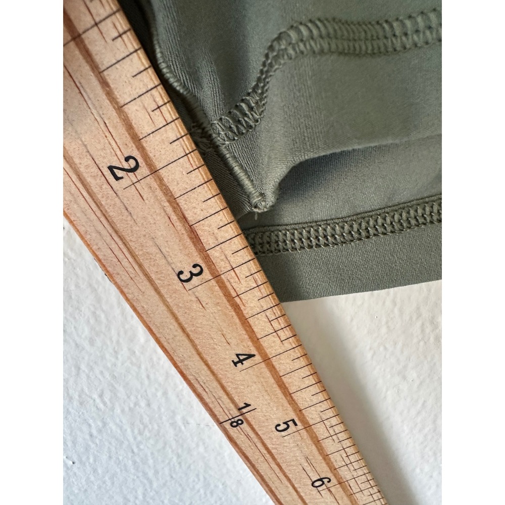 NEW OFFLINE by Aerie Womens XL Activewear Set Black Crop Top Olive Ruched Shorts - Picture 13 of 13